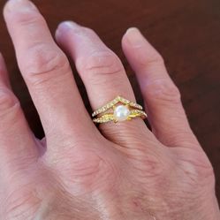Fashion Pearl Rings