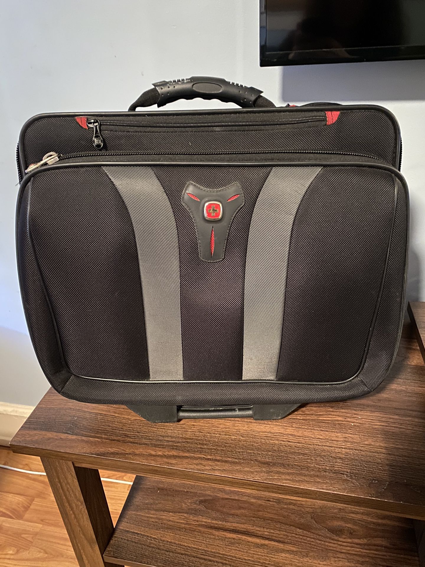 Swiss Gear Patriot Wheeled Business Case / Laptop Case
