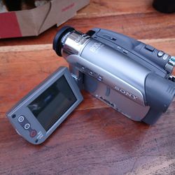 Sony DCR-HC26 Handycam