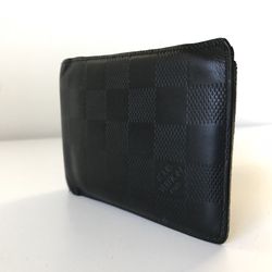 Louis Vuitton Wallets − Sale: up to −51%