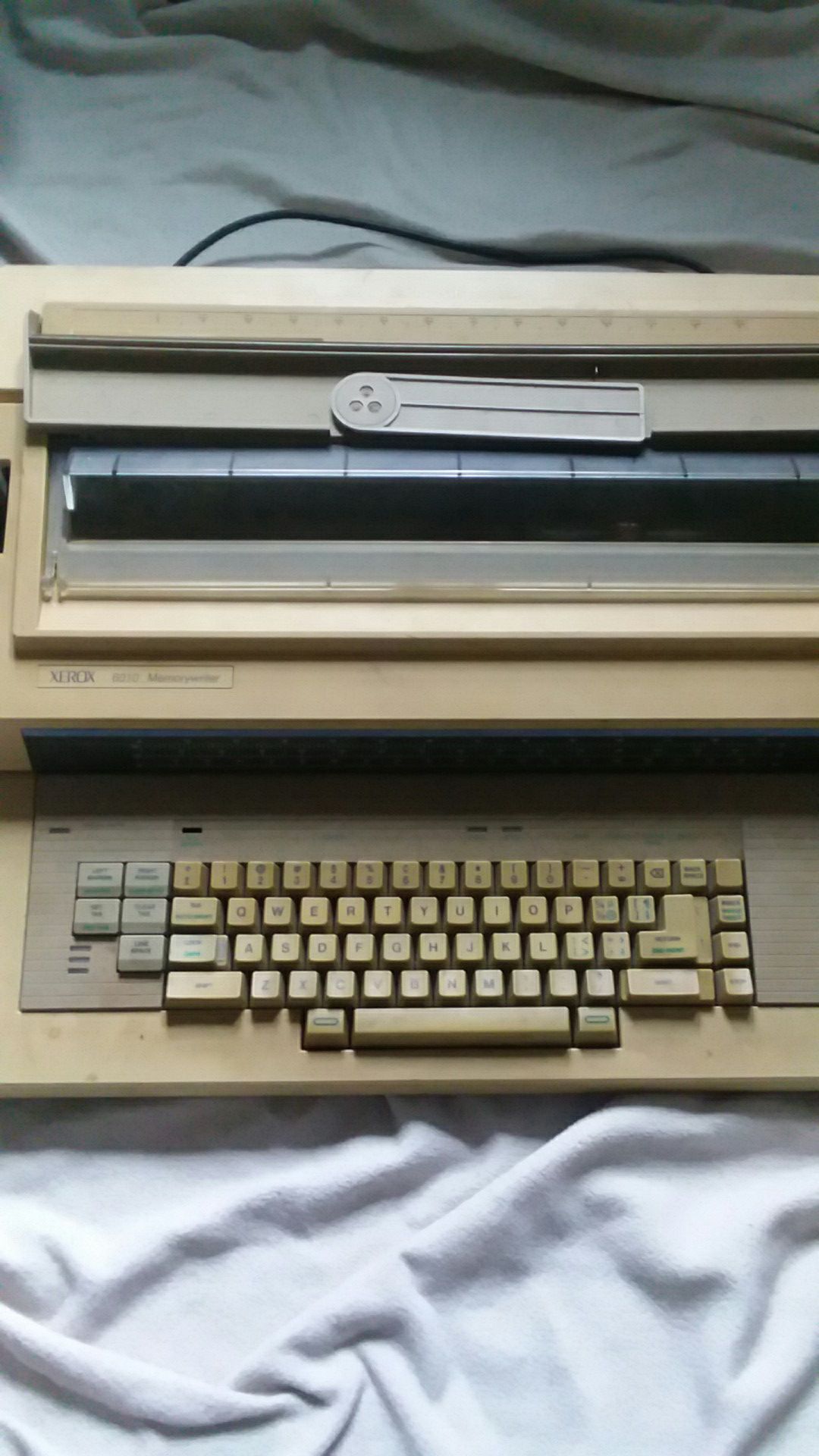 Xerox 6010 memorywriter typewriter