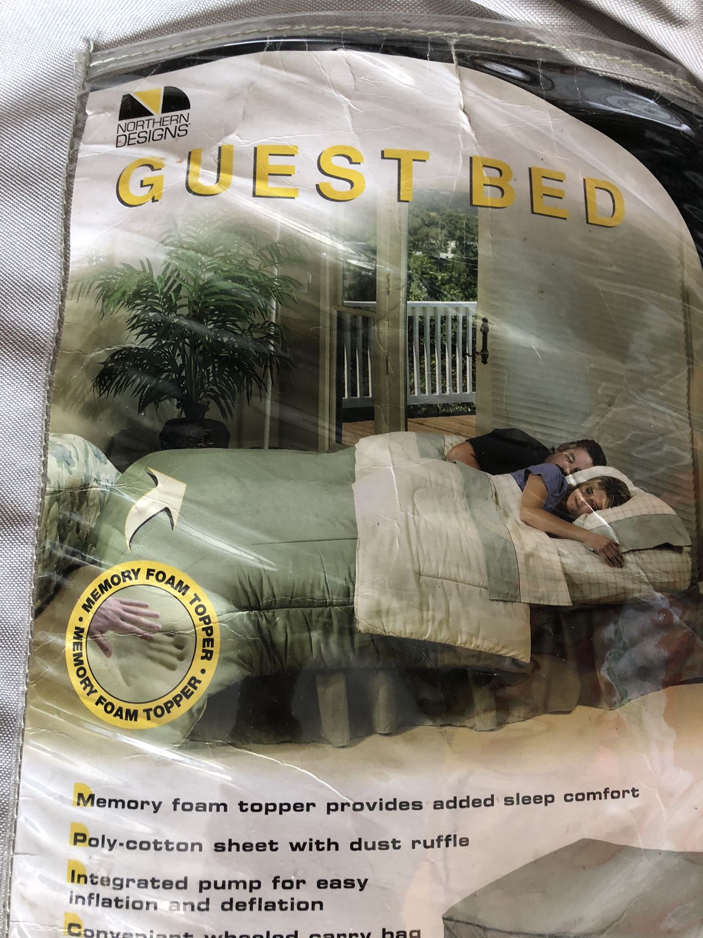 Northern design Guest Bed in good condition