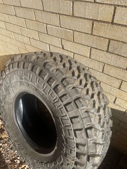 FOR SALE: Nitto trail grappler  M/T