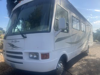 2005 National RV M-1321