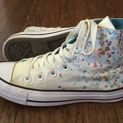 CONVERSE HIGH TOP SHOES