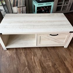 Farmhouse style coffee table