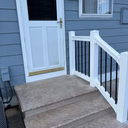 Fence ?  Vinyl ,, Wood ??? Aluminum