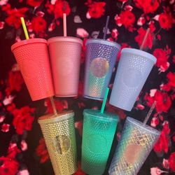 Starbucks Cups 