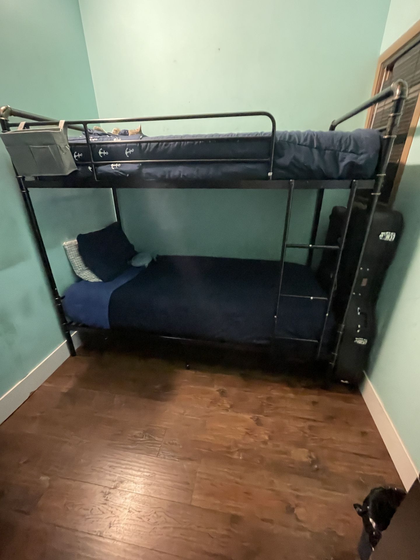 Twin Sized Bunk Bed