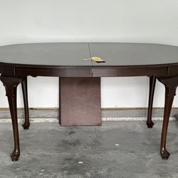 Ethan Allen maple Dining Table