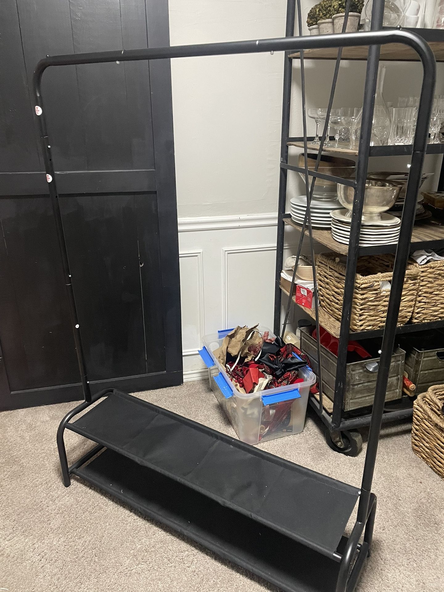 Clothes Hanger/organizer