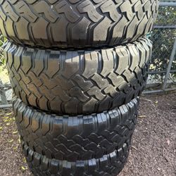 35x12.50.17 Falken Buen Estado 