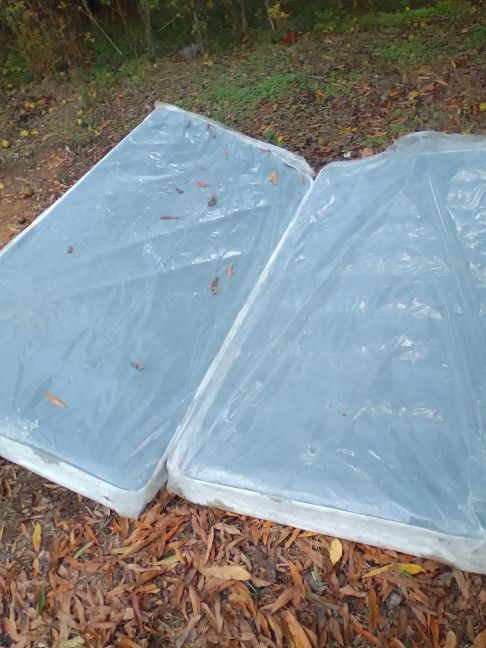 New King Size Box Spring.