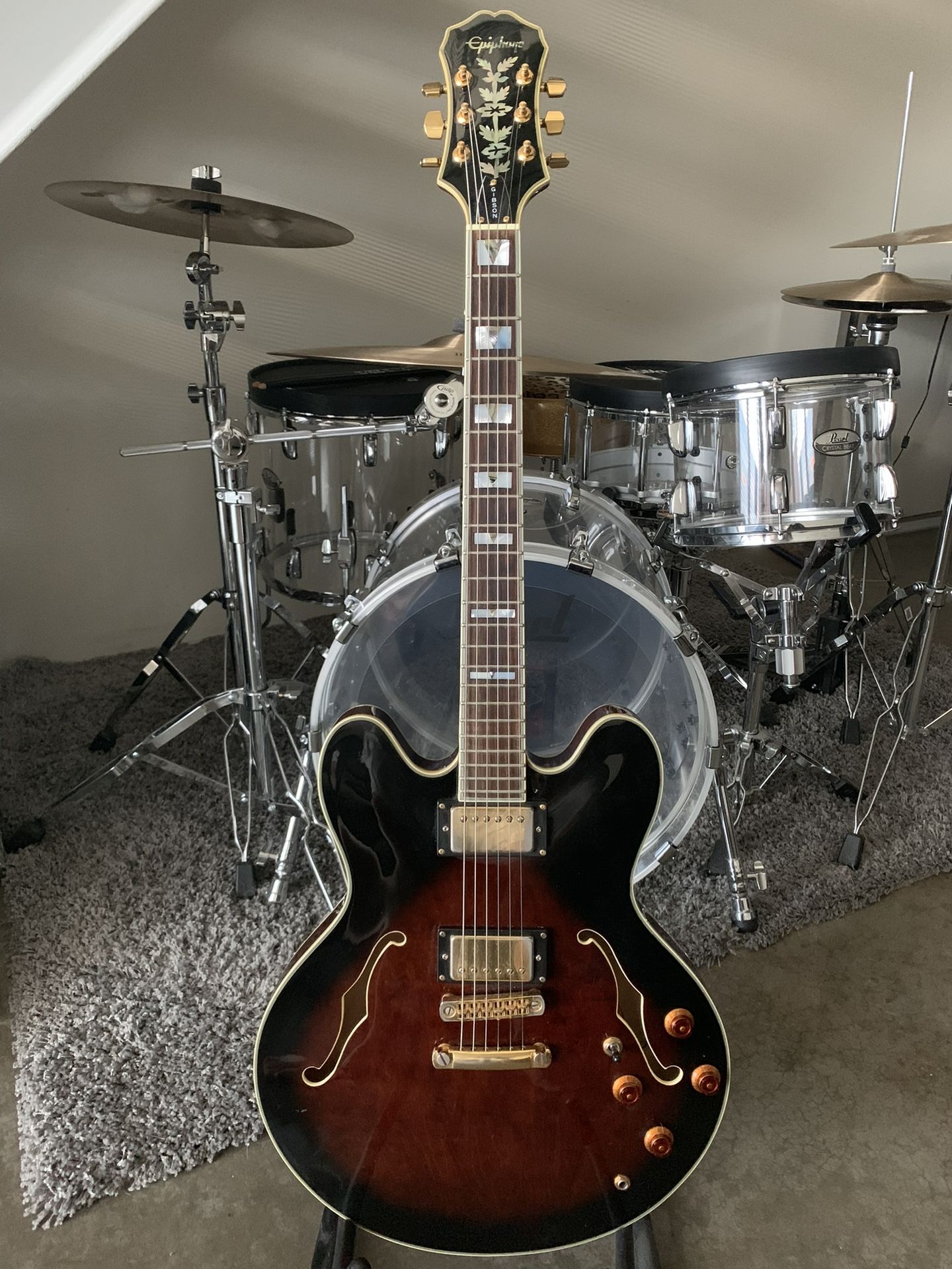 epiphone sheraton tobacco burst Used II Hollow Body Electric Guitar and elegant ivory and black binding on the top Epiphone Sheraton II Tobacco Sunburst