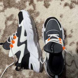 White Orange fashion Sneakers Size 8 Men