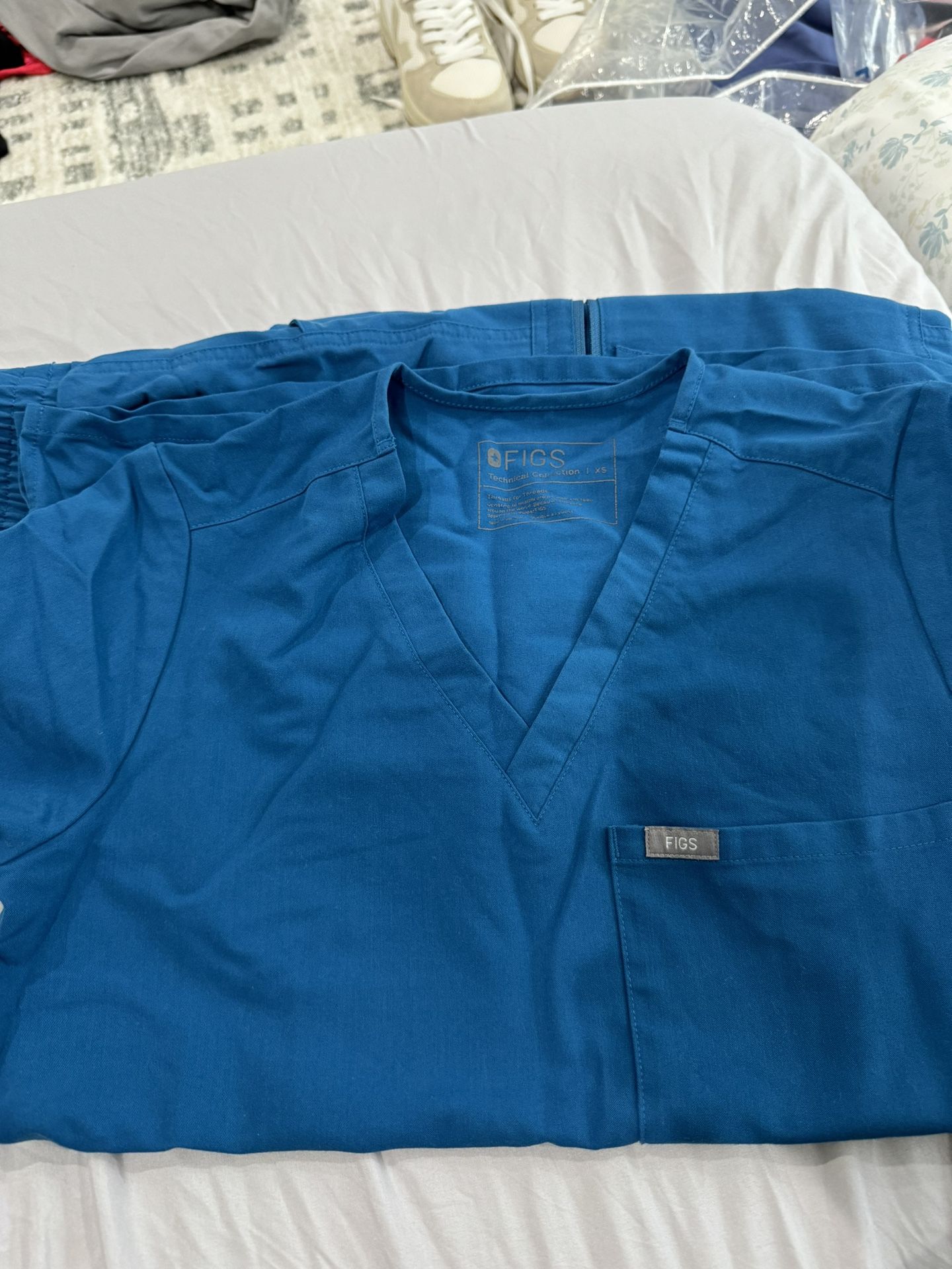 FIGS SCRUBS