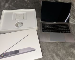 Apple MacBook Pro 2018 13 inch Space Gray 256GB Comes with Charger and Box