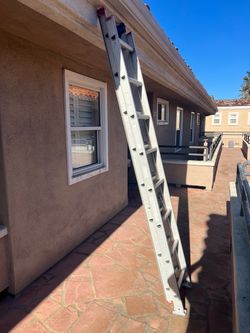 Aluminum Extension Ladder
