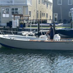 1975 22ft Chris Craft Dory