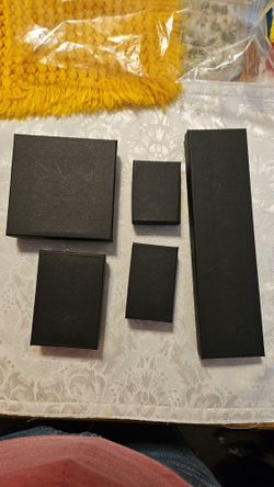This listing is for 5 Cotton Filled Cardboard Paper Jewelry Box Gift Case - Matte Black (Mix of 5 Sizes, 1pc Each)

Perfect for boxes to have on hand 