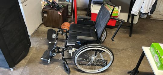 Wheel chair
