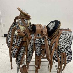 Montura Charra Bordada 