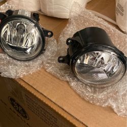 2019 Toyota Tacoma oem fog lights