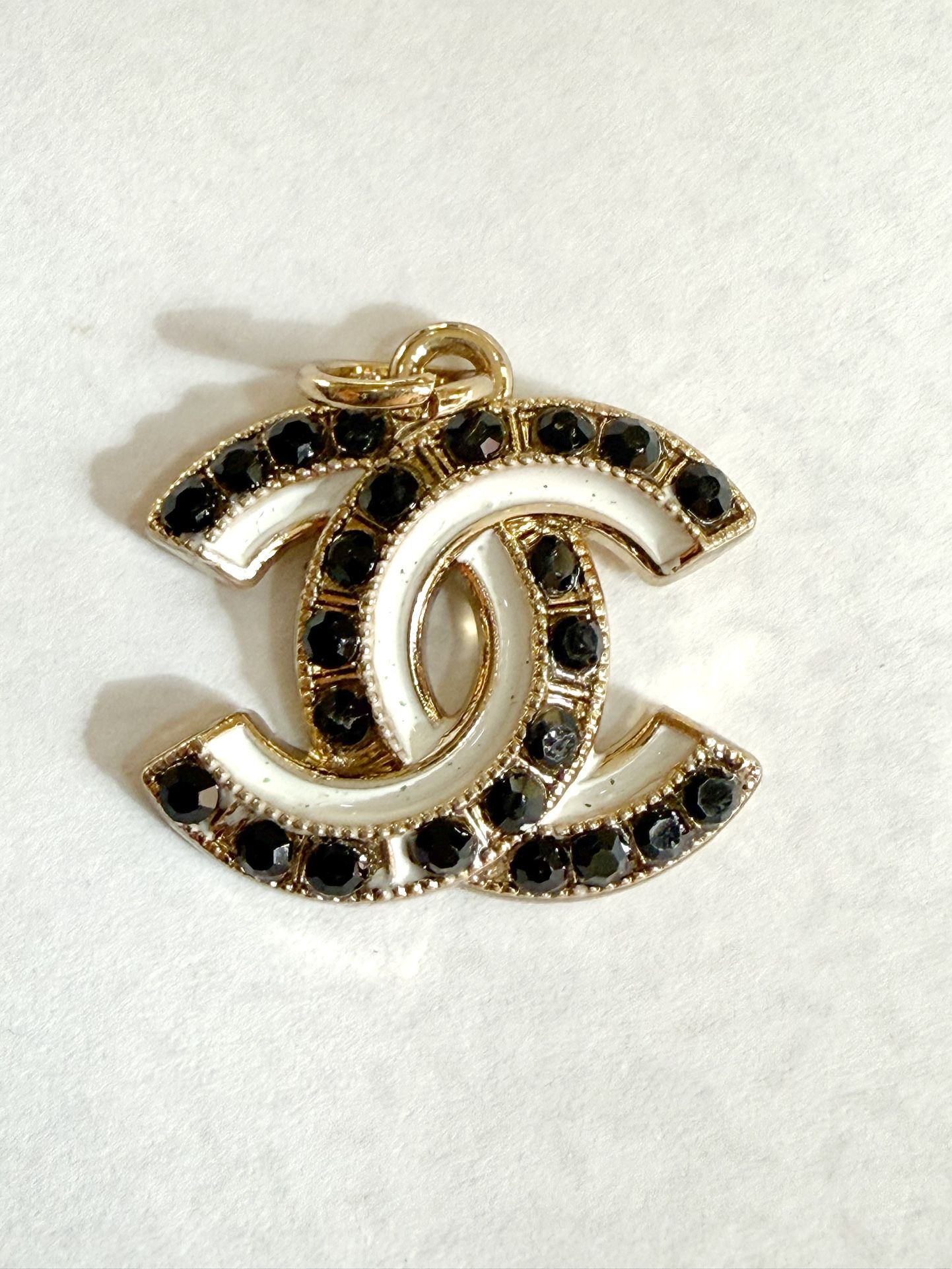 Designe Gold Metal Zipperpull Heart Pendant |