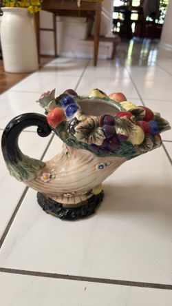 Fruit vase