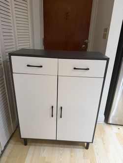 Storage Cabinet with 2 Drawers and 2 Doors