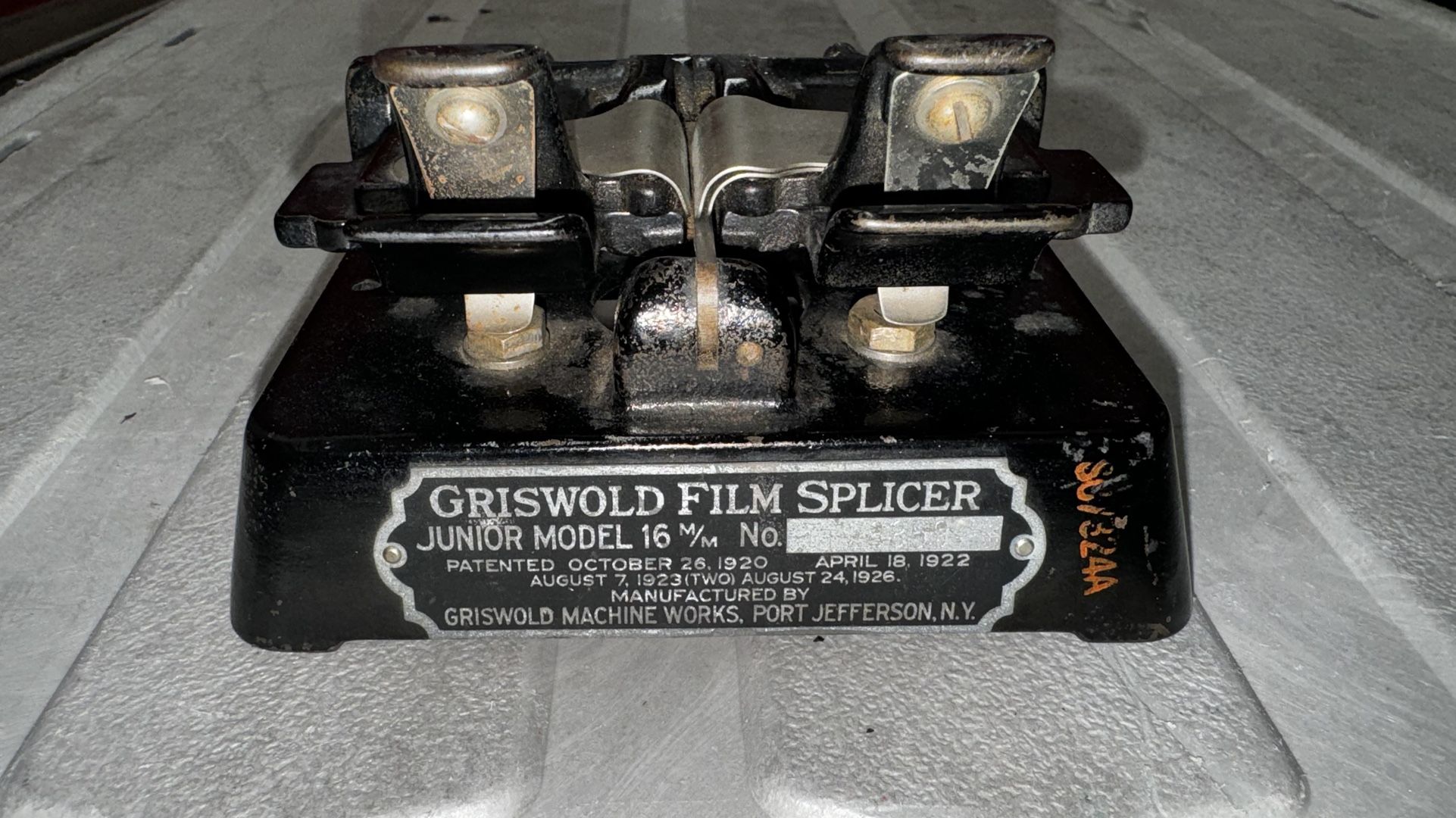 Griswold 16 mm Film Splicer