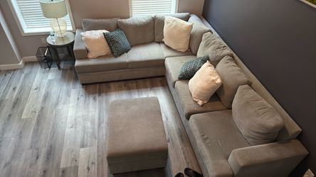 Sectional couch
