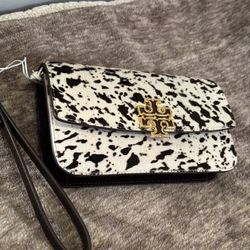 Tory Burch  Calf Pattern Chain Wallet Wristlet