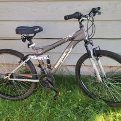 MONGOOSE  LEDGE 2.1  BIKE 