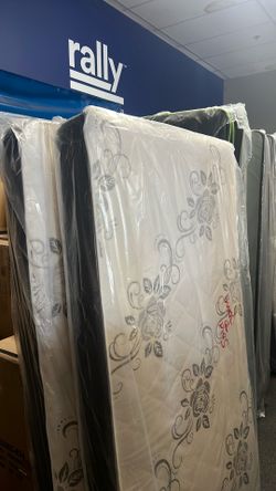4th of July mattress sale $69 twins wow $89 full Queens and kings. No gimmicks. New or rebuilt uSA #1 outlet