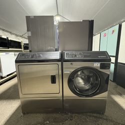 Pre-Owned Speed Queen Washer And Dryer 