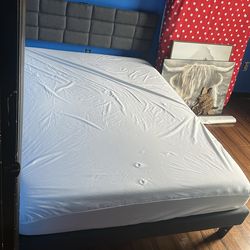 Full size bed