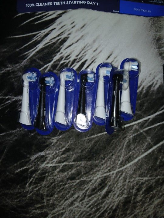 Oral-B Io Replacement Tooth Brush Heads