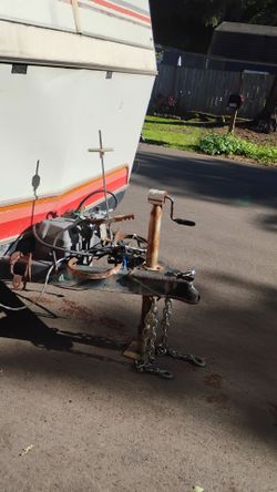 1983  18ft travel trailer