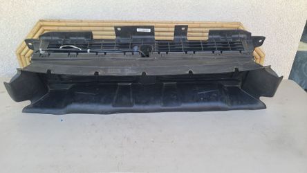 2031 - 2024 HONDA ODYSSEY AIR SHUTTER  RADIATOR DUCT ASSEMBLY GENUINE USED OEM.  H4