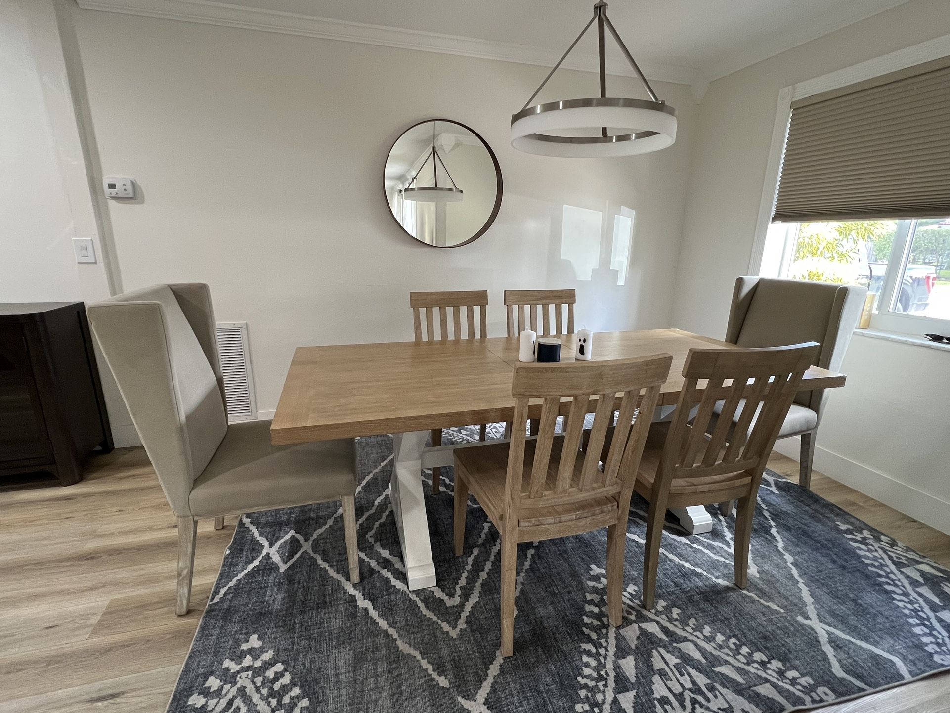 Dining Table 6-8 Seating