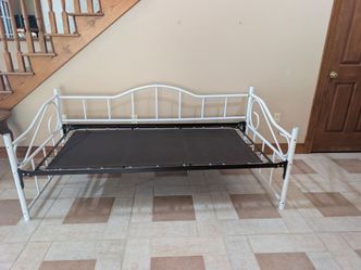 Day bed