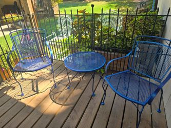 Beautiful Metallic Blue Patio Set