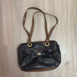 Black purse 