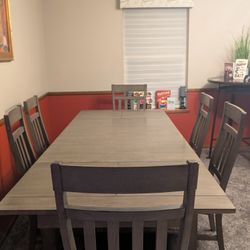 7 Pc Dining Set