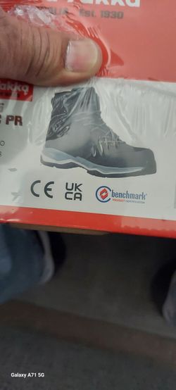 Still toe shoes size 8 US