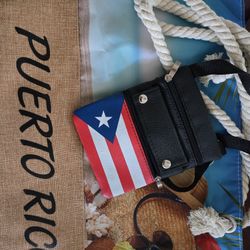 NWT Puerto Rico Tote And Crossbody Bag