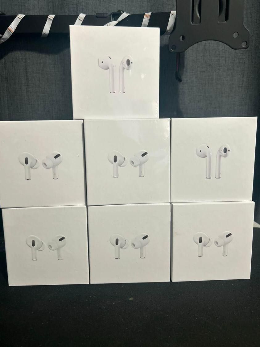 Air Pods New Gen & old Gen