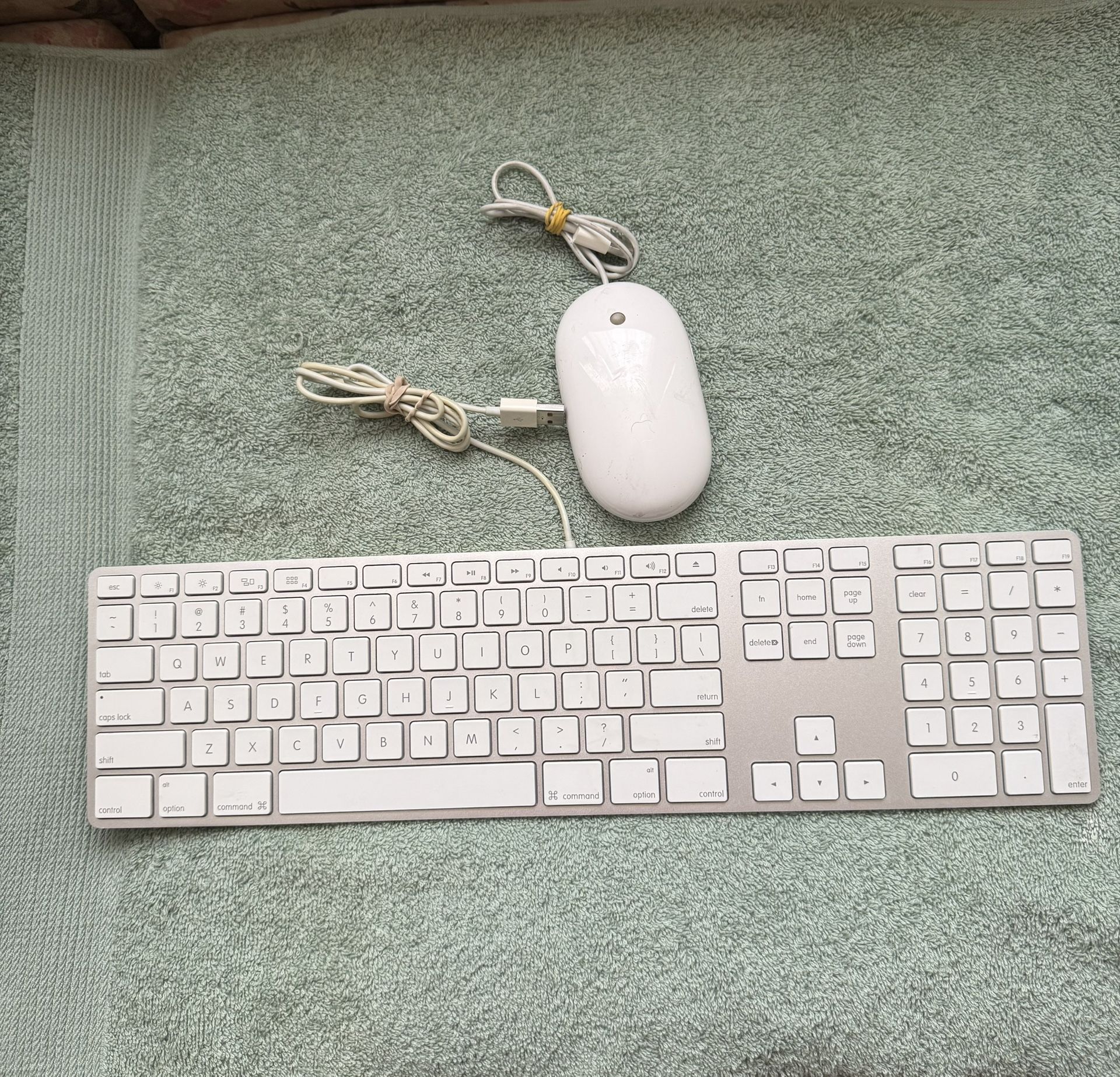 Apple Keyboard Wired ( A1243 ) And Apple Mouse Wired ( A1152 )