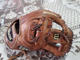 A2000 Wilson glove